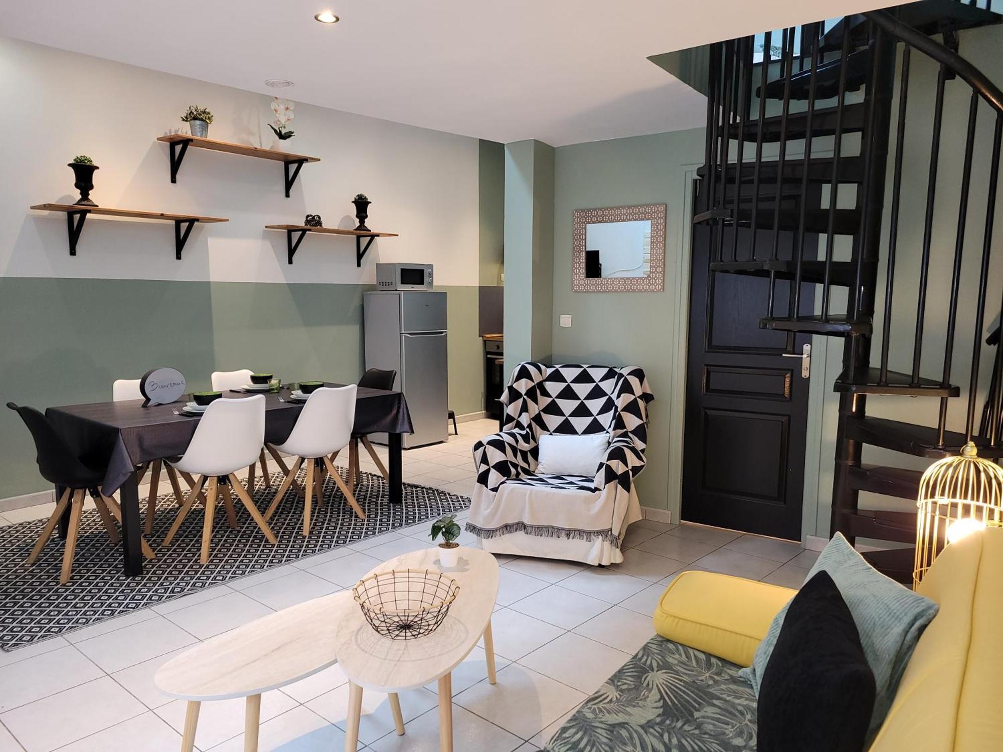 Appartamento Loft 4 Du Temple Hypercentre & Parking Cambrai Esterno foto